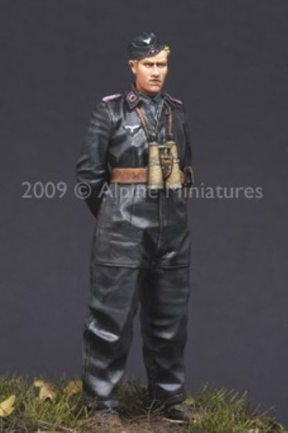 ALPINE MINIATURES 1:35 SET 35084 WWII GERMAN HEER PANZER CREW #1 (1 FIGURE)