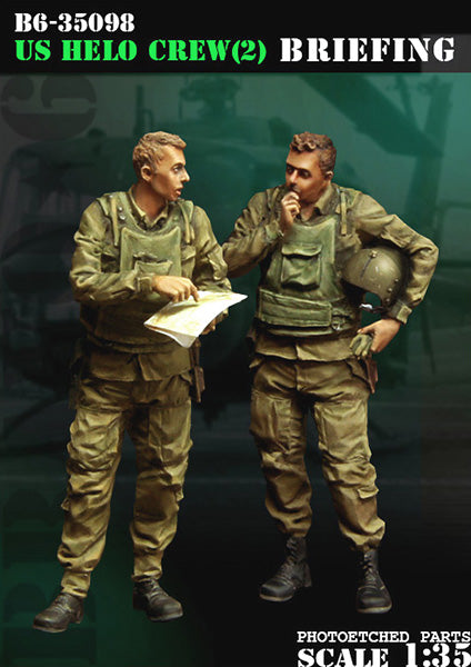 BRAVO *6 35098 VIETNAM WAR U.S.  HELO CREW (2)  BRIEFING  1:35