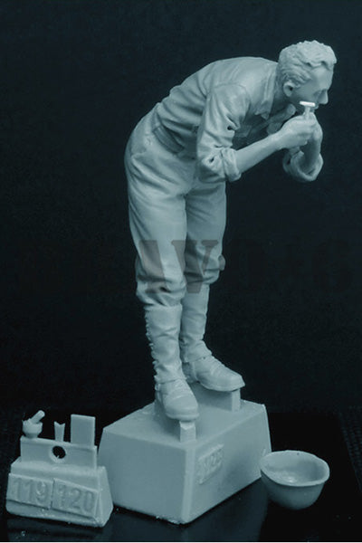 BRAVO *6 35120 WORLD WAR II SHAVING PRIVATE O'RYAN (1 FIGURE) 1:35