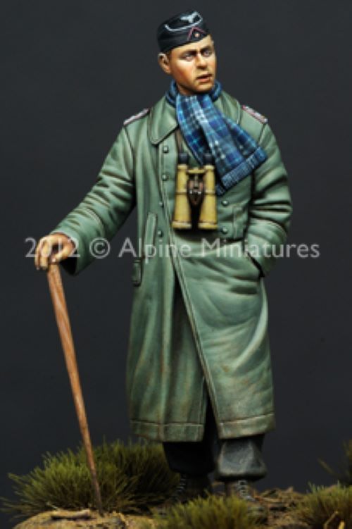 ALPINE MINIATURES 1:35 SET 35136 WWII GERMAN PANZER OFFICER PZ. DIV. #1