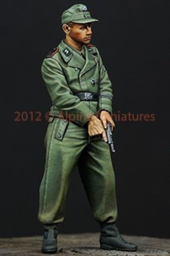 ALPINE MINIATURES 1:35 SET 35146 WWII GERMAN WSS AFV CREW W/ PISTIOL (1 FIGURE)