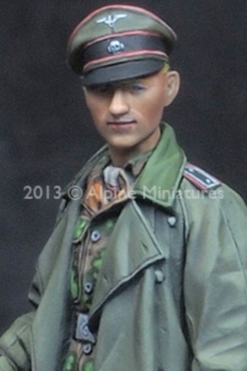 ALPINE MINIATURES 1:35 SET 35158 WWII GERMAN WSS NCO NORMANDY (1 FIGURE)