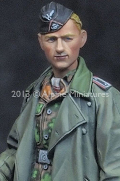 ALPINE MINIATURES 1:35 SET 35158 WWII GERMAN WSS NCO NORMANDY (1 FIGURE)