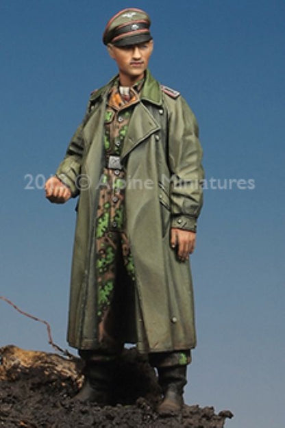 ALPINE MINIATURES 1:35 SET 35158 WWII GERMAN WSS NCO NORMANDY (1 FIGURE)