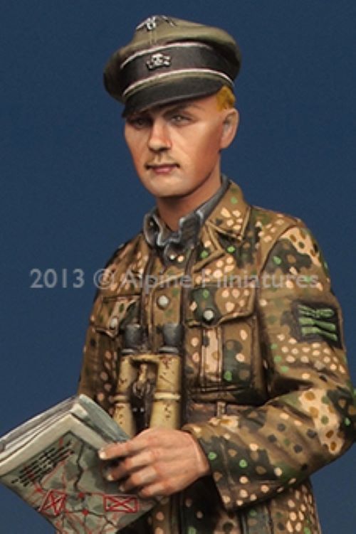 ALPINE MINIATURES 1:35 SET 35164 WWII GERMAN WSS GRENADIER OFFICER  (1 FIGURE)