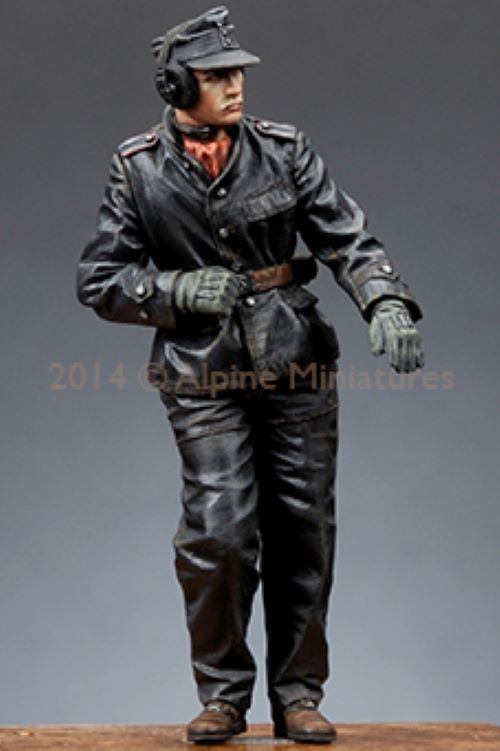 ALPINE MINIATURES 1:35 SET 35173 WWII GERMAN SS PANZER COMMANDER #2 (1 FIGURE)