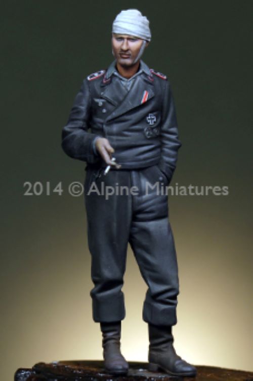 ALPINE MINIATURES 1:35 SET 35181 WWII GERMAN PANZER CREW #1  (1 FIGURE)