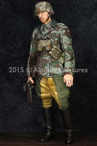 ALPINE MINIATURES 1:35 SET 35193 WWII GERMAN GRENADIER OFFICER -1 FIGURE/2 HEADS
