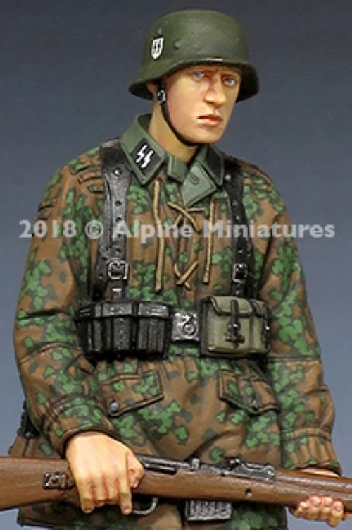 ALPINE MINIATURES 1:35 SET 35244 WWII GERMAN WSS GRENADIER G43 RIFLE (1 FIGURE)