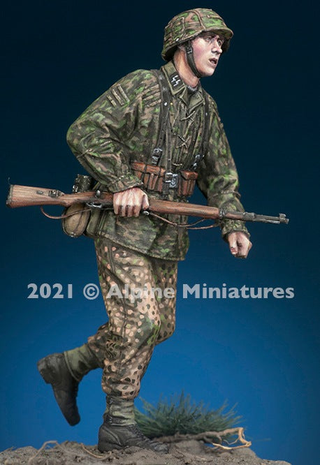 ALPINE MINIATURES 1:35 SET 35288 WWII GERMAN WSS GRENADIER '44  (1 FIGURE)