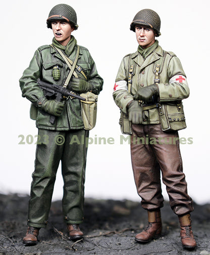 ALPINE MINIATURES 1:35 SET 35314 WWII US INFANTRY & MEDIC SET (2 FIGURES)