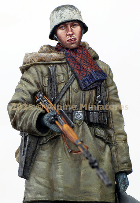 ALPINE MINIATURES 1:35 SET 35325 WWII WSS GRENADIER W/ GRENADE LAUNCHER 1 FIGURE