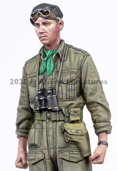 ALPINE MINIATURES 1:35 SET 35328 WWII BRITISH CW TANK COMMANDER (1 FIGURE)