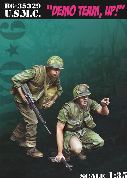 BRAVO *6 35329 VIETNAM WAR U.S. MARINE CORPS "DEMO TEAM, UP" (2 FIGURES) 1:35