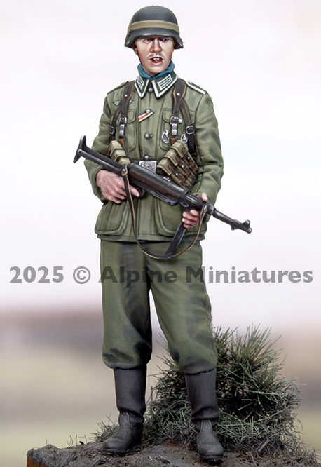ALPINE MINIATURES 1:35 SET 35330 WWII GERMAN GRENADIER NCO (1 FIGURE-2 HEADS)
