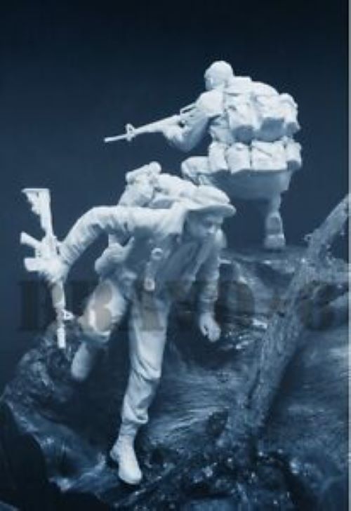 BRAVO *6 35340 VIETNAM WAR LRRP (3) 1:35- 2 FIGURES