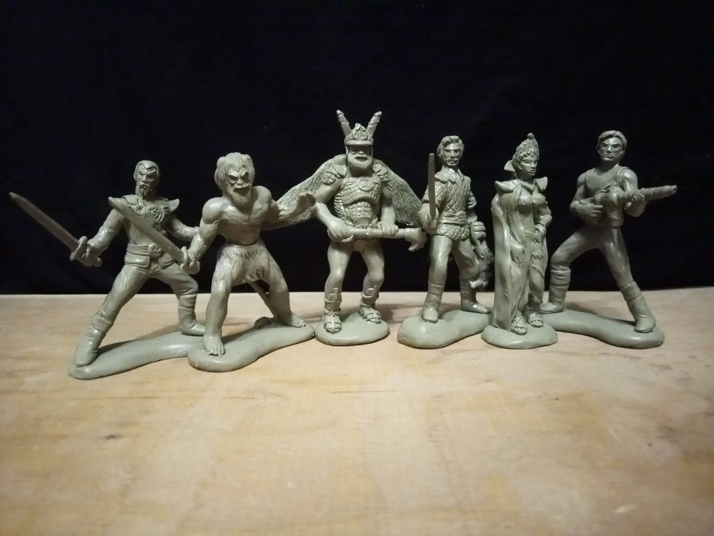 ELASTOWIT NEW ERA RUBBER 54 MM LIMITED SPACE OPERA SET  IV (6 FIGURES)