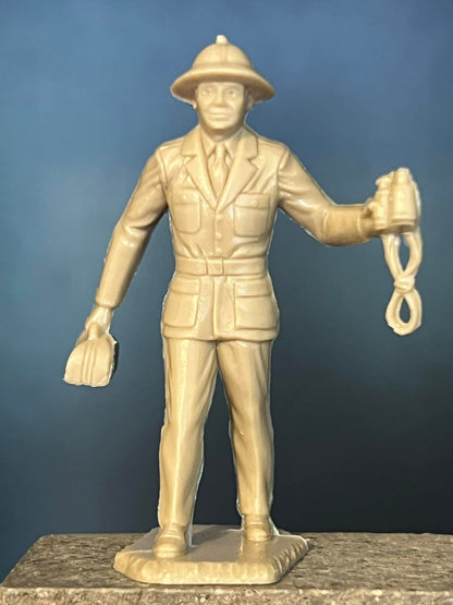 MARX TOYS RECAST 54 MM DAKTARI PLAYSET THE HUNTERS REISSUE-16 FIGURES- TAN