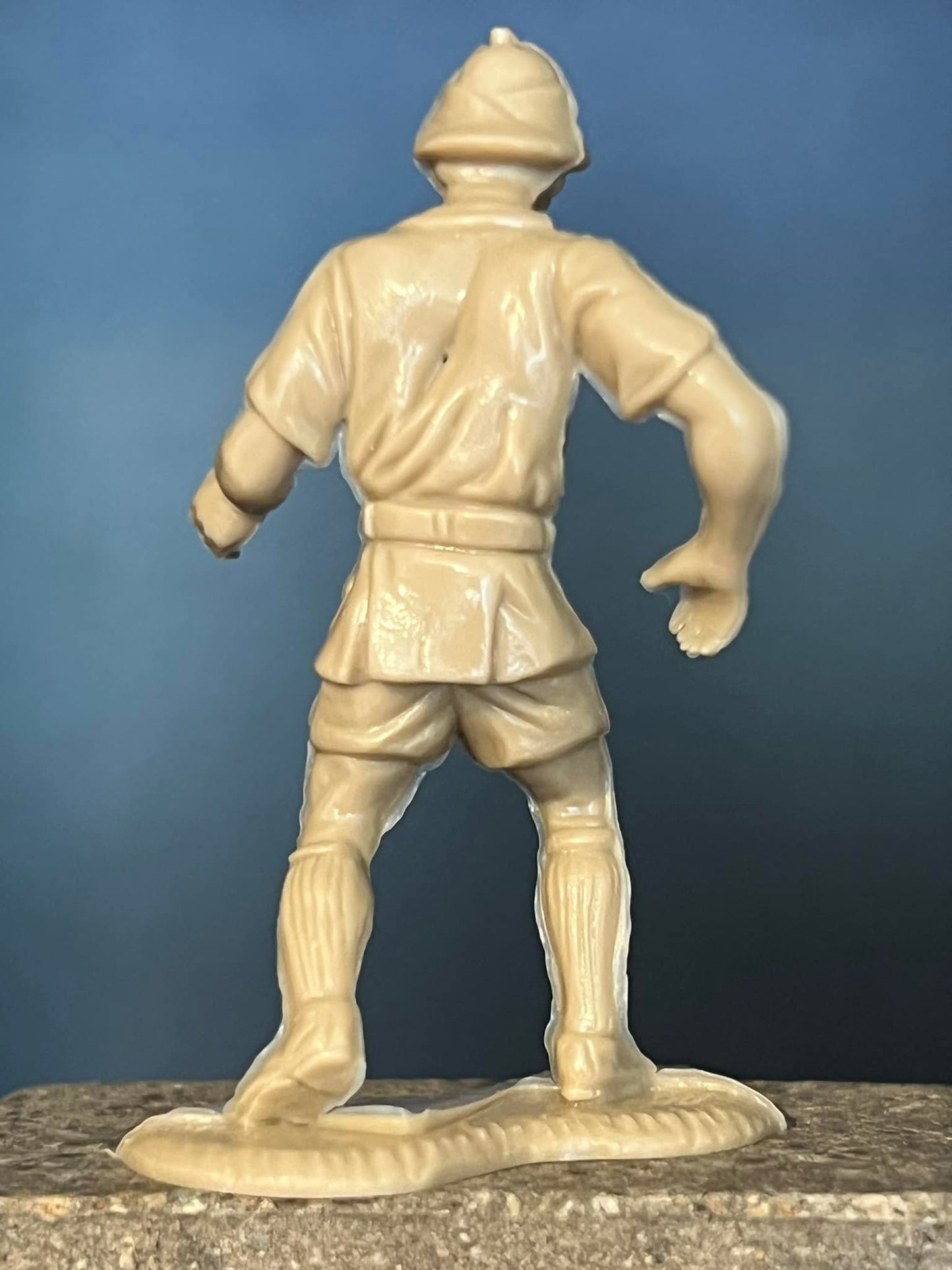 MARX TOYS RECAST 54 MM DAKTARI PLAYSET THE HUNTERS REISSUE-16 FIGURES- TAN
