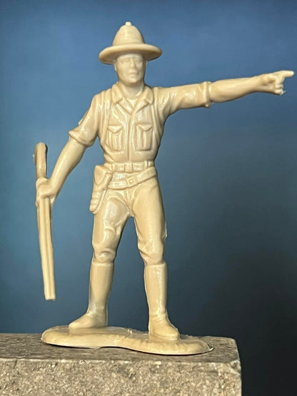 MARX TOYS RECAST 54 MM DAKTARI PLAYSET THE HUNTERS REISSUE-16 FIGURES- TAN