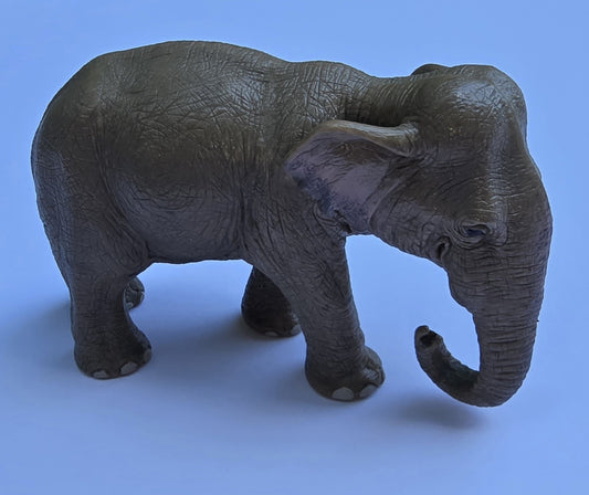 ARMIES IN PLASTIC 5994 WWI  ELEPHANT (DARK GRAY) 1:32