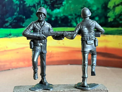 MARX RECAST 80 MM WWII AMERICAN G.I.'s 12 FIGURES, 6 POSES (GREY PLASTIC)