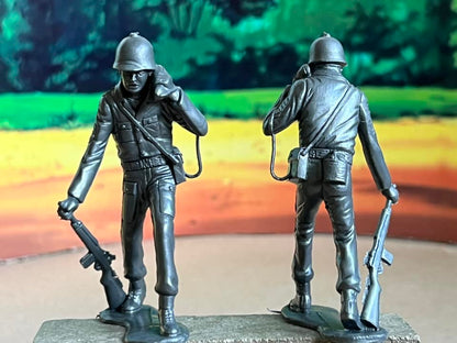 MARX RECAST 80 MM WWII AMERICAN G.I.'s 12 FIGURES, 6 POSES (GREY PLASTIC)