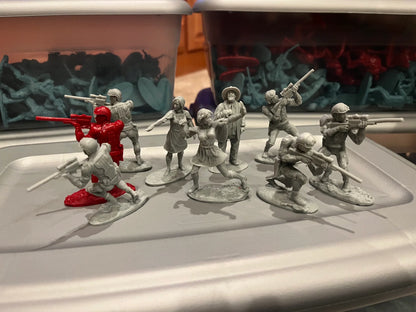 LOD Enterprises Plastic Figure Set LOD080 SPACE MARINES (ANOTHER PLANET 2) GRAY