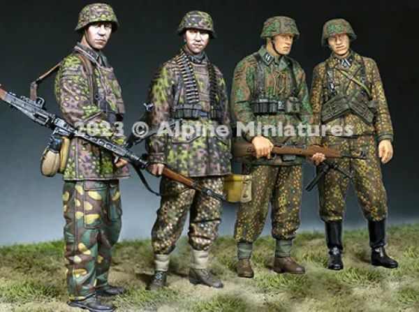 ALPINE MINIATURES 1:35 LIIMITED EDITION S0008 STRAIGHT OUTTA CAEN