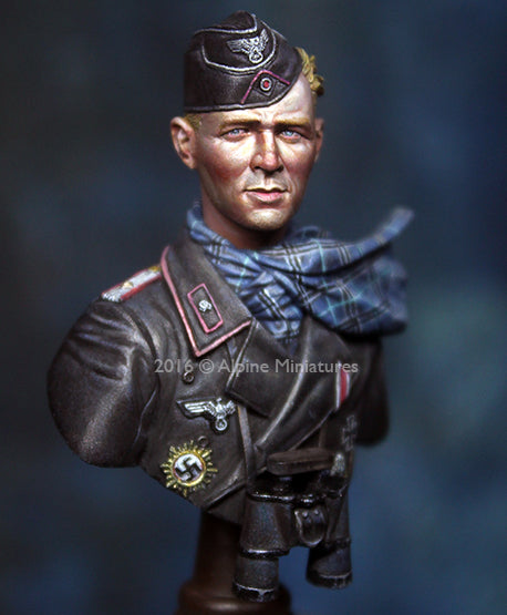 ALPINE MINIATURES 1:16 BUST B001 WWII GERMAN OFFICER PANZER DIVISION WINDHUND