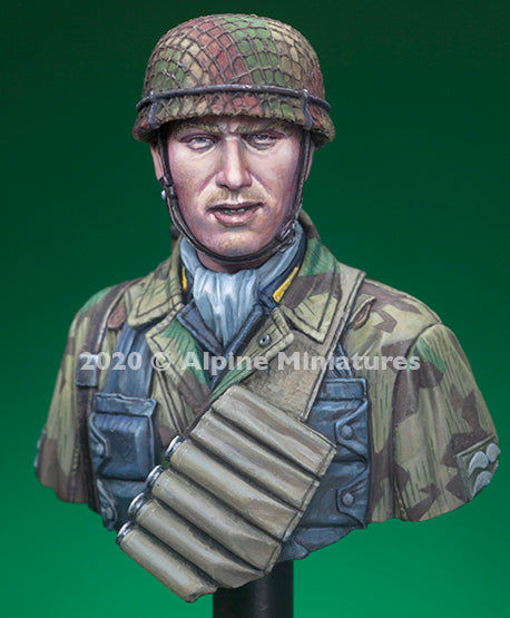 ALPINE MINIATURES 1:16 BUST B004 WWII GERMAN 6 FALLSCHIRMJAEGER REGIMENT