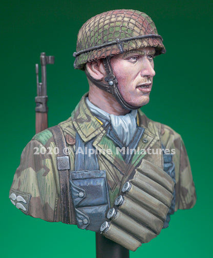 ALPINE MINIATURES 1:16 BUST B004 WWII GERMAN 6 FALLSCHIRMJAEGER REGIMENT