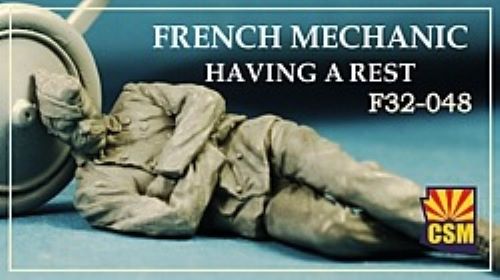 COPPER STATE MODELS CSM F32-048 WWI FRENCH MECHANIC HAVING A REST