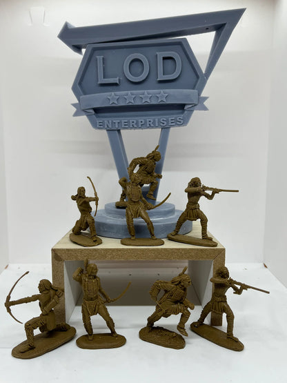 LOD Enterprises Barzso Plastic Figure Set LOD068 SIOUX INDIANS--8 FIGURES