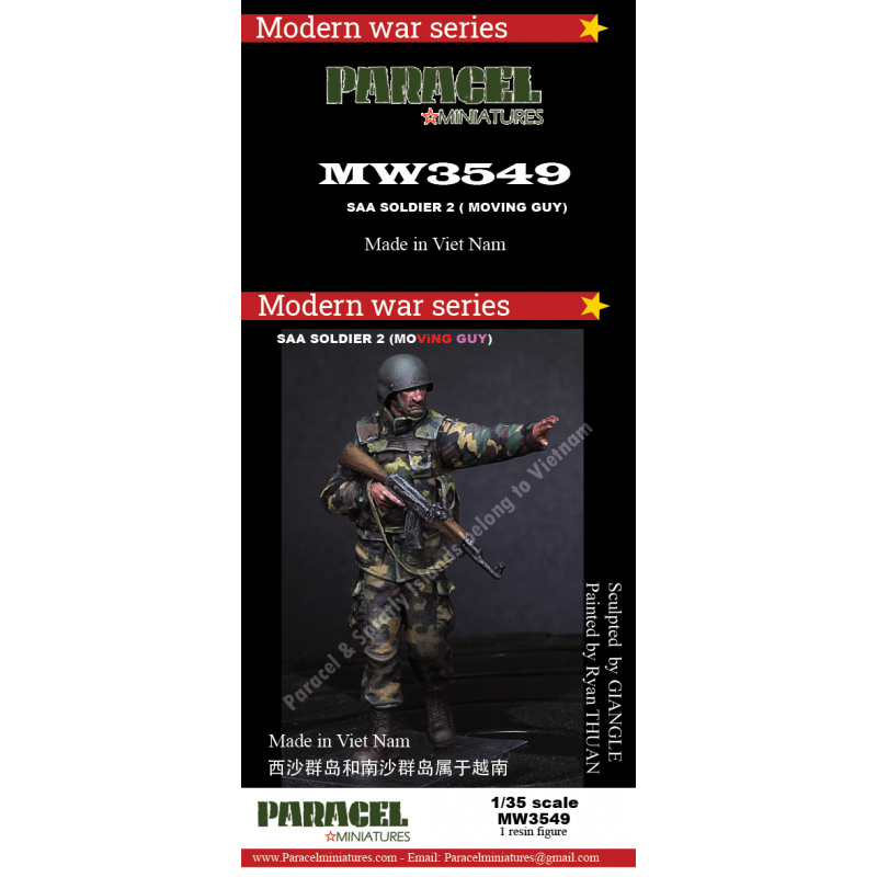 PARACEL MINIATURES 1:35 MODERN WAR SERIES MW3549 SAA SOLDIER 2  "MOVING GUY"
