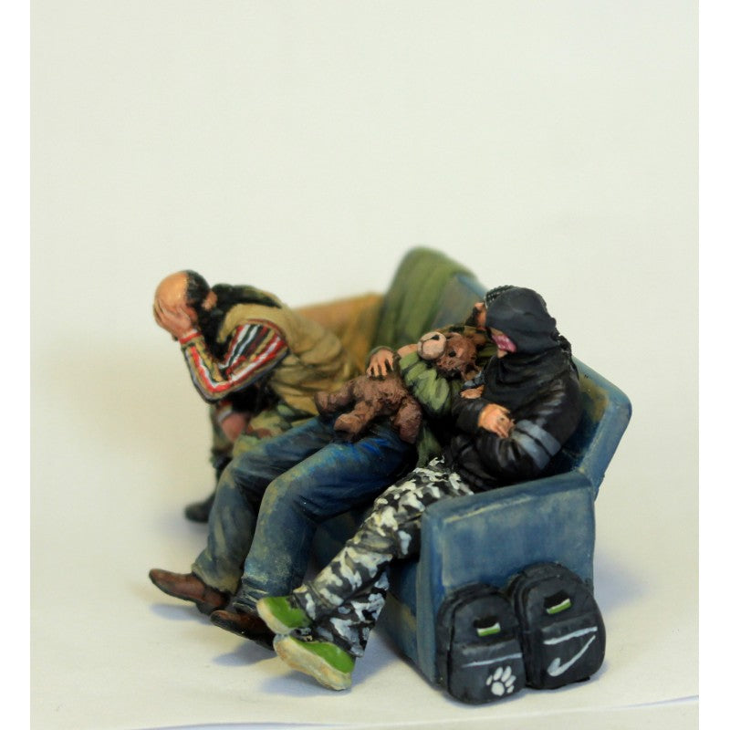 PARACEL MINIATURES BMW3506 MODERN WAR SERIES NAP SLEEP (3 FIGURES) 1:35