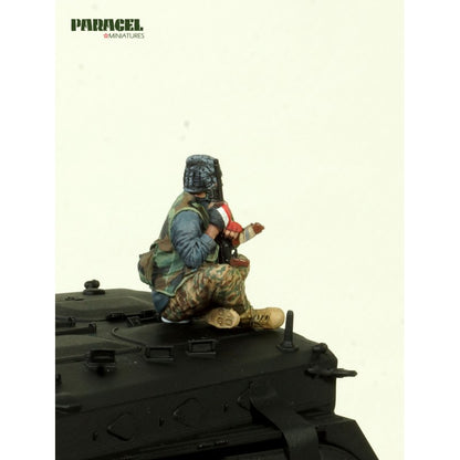 PARACEL MINIATURES MODERN  SERIES MW 3513 SAA/FSA TANK/AFV RIDER 7 "OLD SOLDIER"