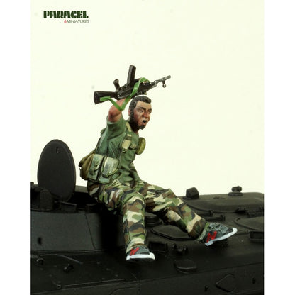 PARACEL MINIATURES MODERN WAR  SERIES MW 3517 SAA/FSA TANK RIDER 11 "VICTORY"