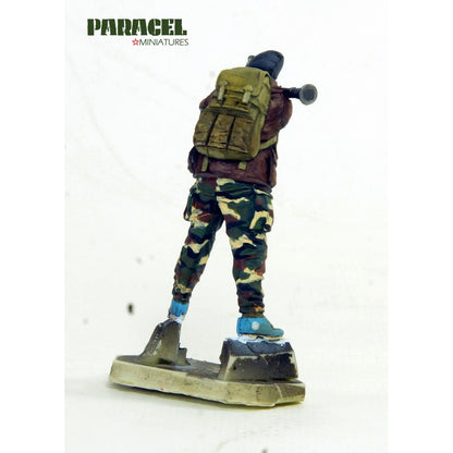 PARACEL MINIATURES MODERN WAR SERIES MW3523 STREET FIGHTER 4 RPG GUY (1 FIGURE)