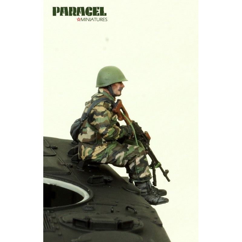 PARACEL MINIATURES MODERN WAR  SERIES MW 3508 SAA/FSA TANK RIDER 2 (1 figure)
