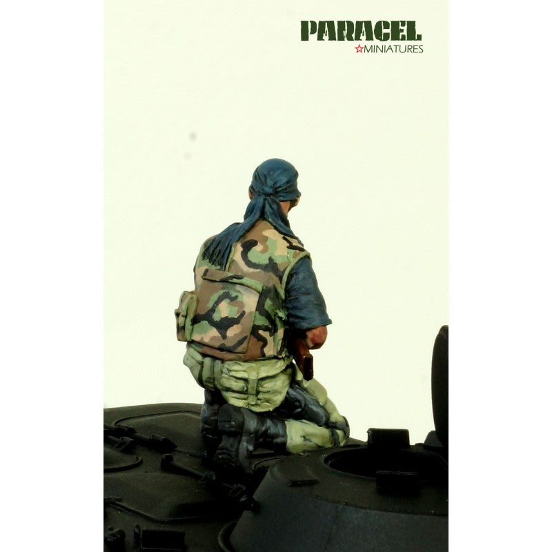 PARACEL MINIATURES MODERN WAR  SERIES MW 3510 SAA/FSA TANK RIDER 4 (1 figure)