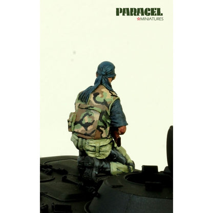 PARACEL MINIATURES MODERN WAR  SERIES MW 3510 SAA/FSA TANK RIDER 4 (1 figure)