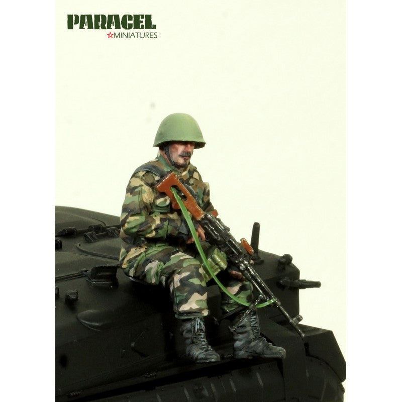 PARACEL MINIATURES MODERN WAR  SERIES MW 3508 SAA/FSA TANK RIDER 2 (1 figure)