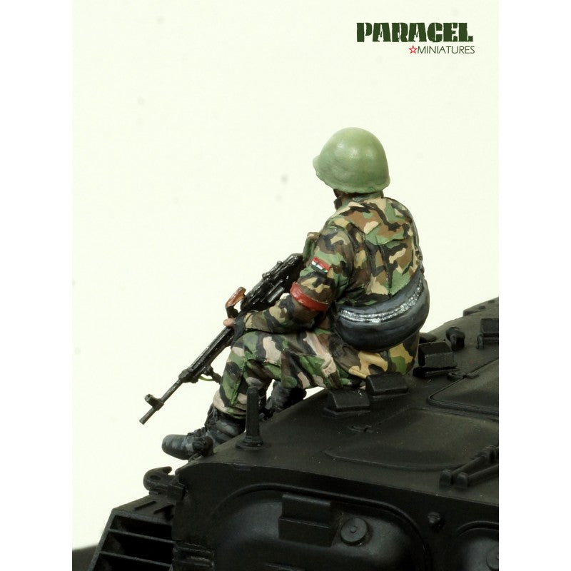 PARACEL MINIATURES MODERN WAR  SERIES MW 3508 SAA/FSA TANK RIDER 2 (1 figure)