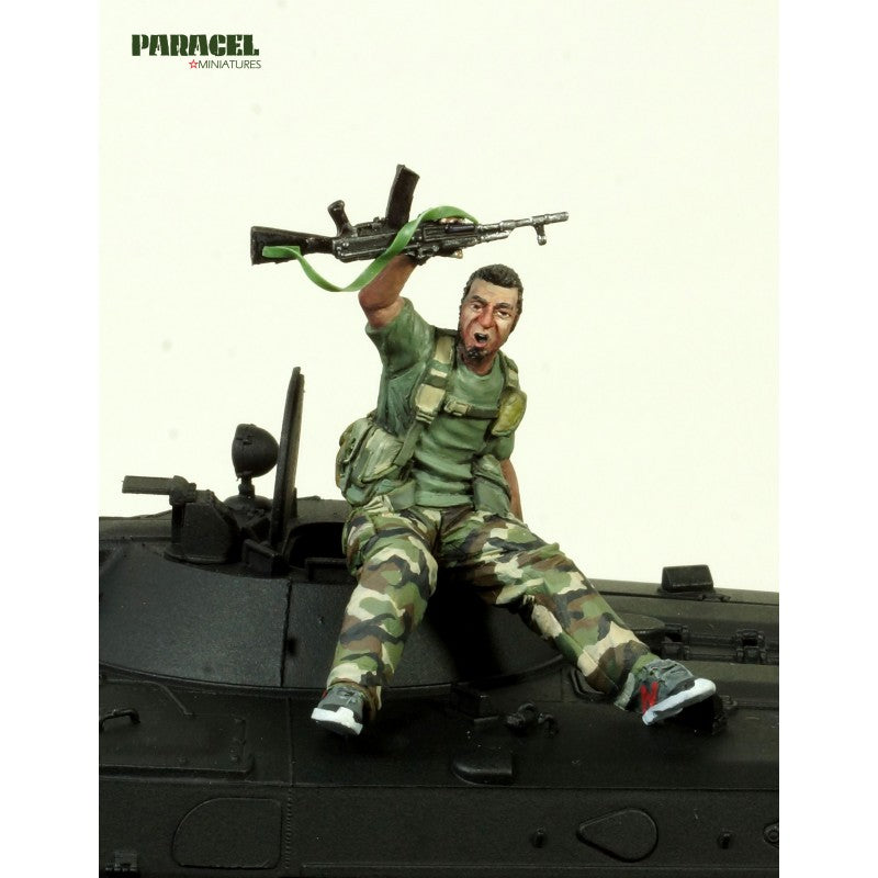 PARACEL MINIATURES MODERN WAR  SERIES MW 3517 SAA/FSA TANK RIDER 11 "VICTORY"