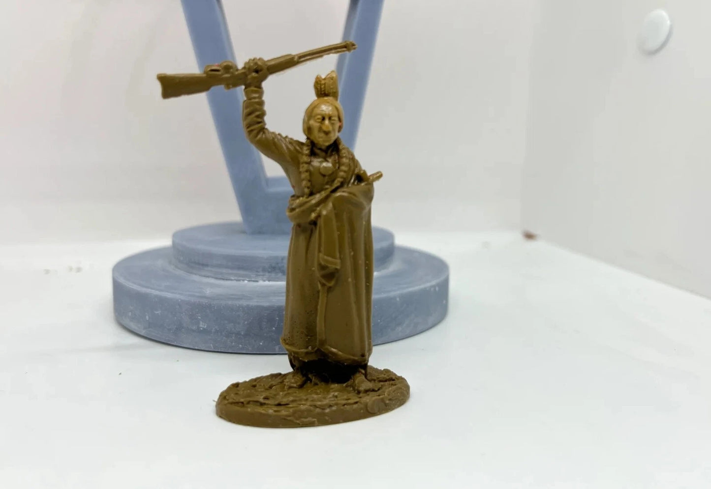 LOD Enterprises Barzso Character Figure Sioux Chief Sitting Bull (Maplewood)