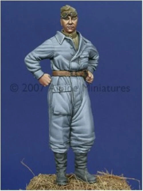 ALPINE MINIATURES 1:35 SET 35014 WWII RUSSIAN TANK CREW  SET (2 FIGURES-4 HEADS)