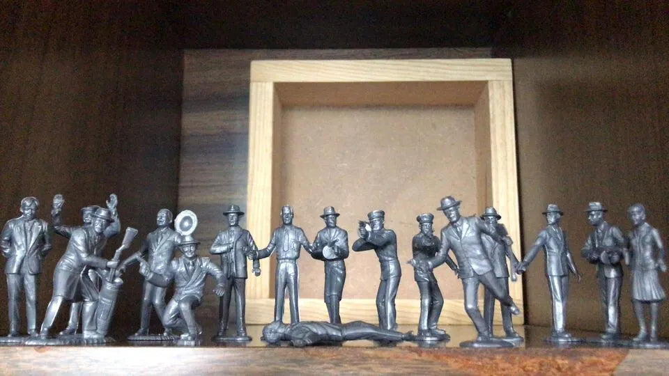 MARX TOYS RECAST 54 MM UNTOUCHABLES-16 FIGURES