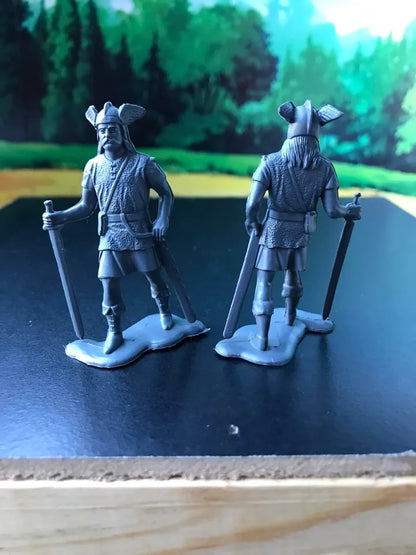 MARX TOYS RECAST 54 MM VIKINGS PLAYSET REISSUE-18 FIGURES-SILVER