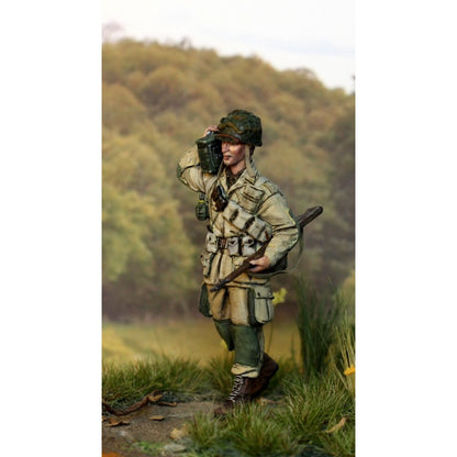 PARACEL MINIATURES 1:35 WWII SERIES SET WW35-015 US GI PVT PARKER -AMMO SUPPLIER